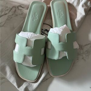 COPY - Hermes oran sandals authentic vert deau epsom